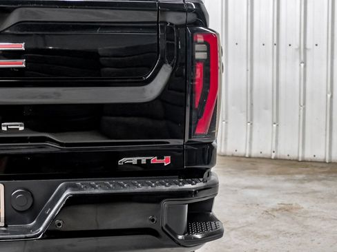 Used 2024 GMC Sierra 2500 AT4 w/ AT4 Premium Plus Package AWD/4WD image 49