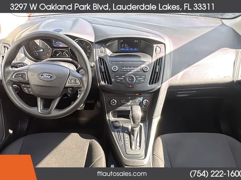 Used 2018 Ford Focus SE image 30