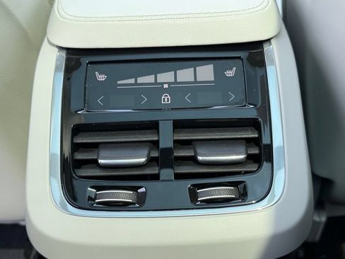 Used 2023 Volvo XC90 B6 Plus w/ Protection Package Premier AWD/4WD image 26