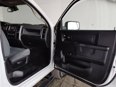 Used 2016 RAM 2500 Tradesman w/ Popular Equipment Group RWD image 10