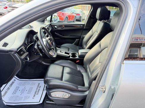 Used 2017 Porsche Macan S AWD/4WD image 12
