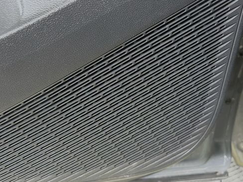 Used 2024 Volkswagen Atlas Cross Sport SE image 22