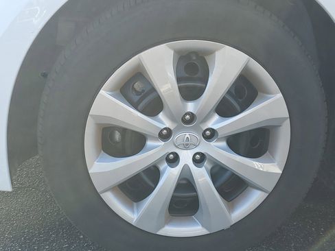 Certified 2025 Toyota Corolla LE image 9