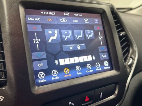 Used 2021 Jeep Cherokee Trailhawk w/ Trailer Tow Group AWD/4WD image 26
