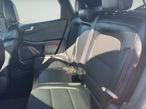 Used 2025 Ford Escape ST-Line image 11