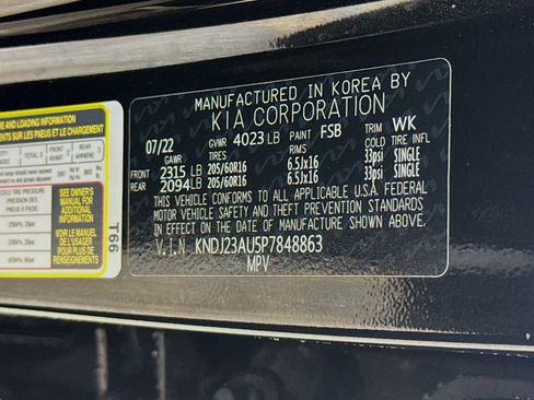Used 2023 Kia Soul LX w/ LX Technology Package FWD image 36