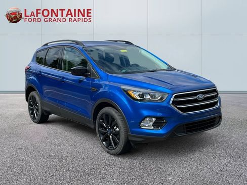 Used 2019 Ford Escape SE AWD/4WD image 3