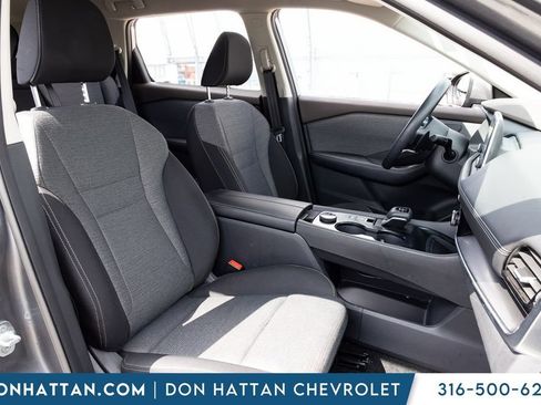 Used 2023 Nissan Rogue SV AWD/4WD image 18
