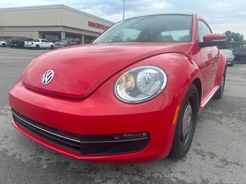 Used 2014 Volkswagen Beetle 2.5 FWD image 1