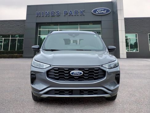Used 2024 Ford Escape ST-Line w/ Tech Pack #1 AWD/4WD image 2