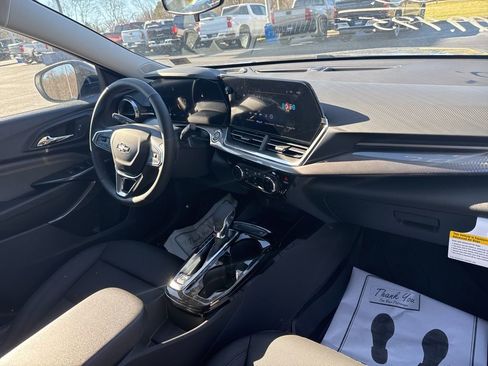 New 2026 Chevrolet Trax ACTIV w/ Sunroof Package image 31