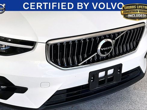 Certified 2024 Volvo XC40 B5 Ultimate w/ Protection Package Premier AWD/4WD image 36
