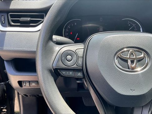 Used 2024 Toyota RAV4 XLE FWD image 23