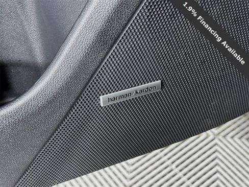 Used 2025 Subaru Crosstrek 2.5i Wilderness w/ Wilderness Package image 17