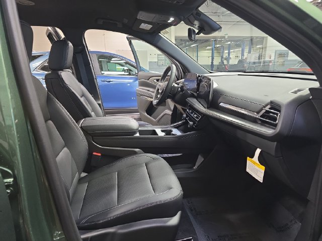 New 2027 Chevrolet Traverse LT w/ Driver Confidence Package AWD/4WD image 11