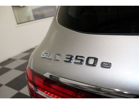 Used 2019 Mercedes-Benz GLC 350e 4MATIC image 14