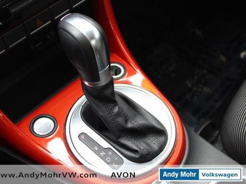 Used 2019 Volkswagen Beetle 2.0T SE image 37