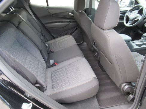 Used 2022 Chevrolet Equinox LT FWD image 29