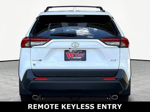 Certified 2025 Toyota RAV4 XLE FWD image 5