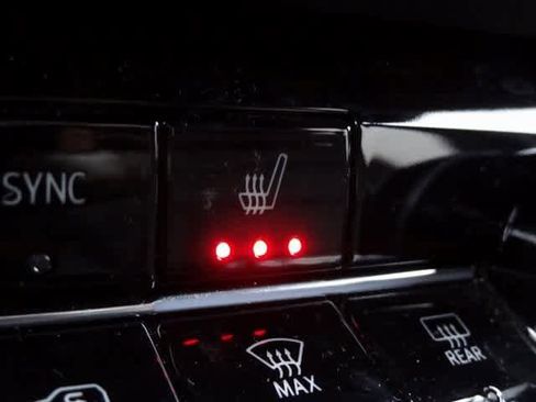 Used 2025 Chevrolet Equinox RS w/ Safety and Technology Package image 25