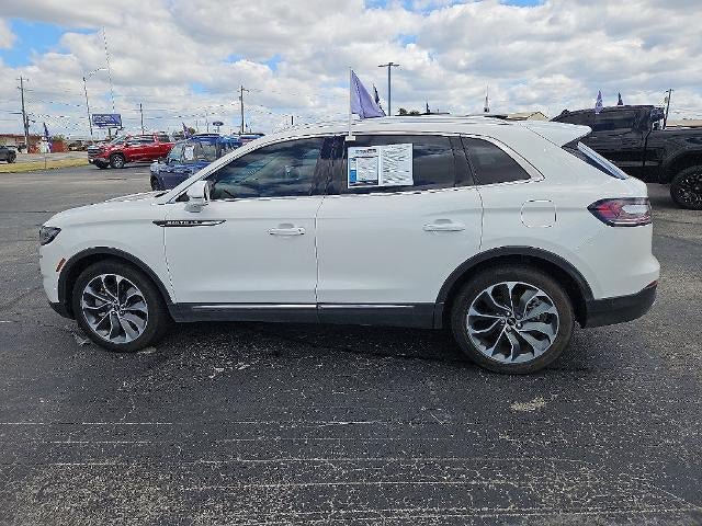 Used 2023 Lincoln Nautilus Reserve w/ Equipment Group 201A FWD image 3