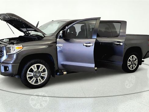 Used 2018 Toyota Tundra Platinum AWD/4WD image 3