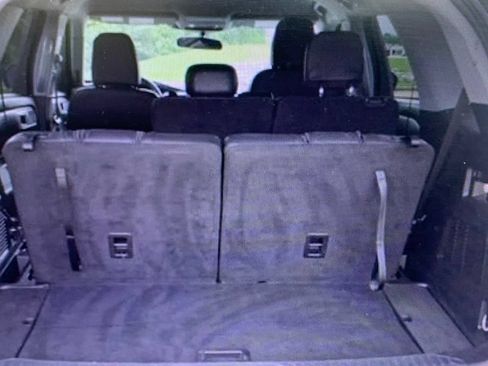 Used 2023 Ford Explorer XLT w/ Equipment Group 202A AWD/4WD image 14