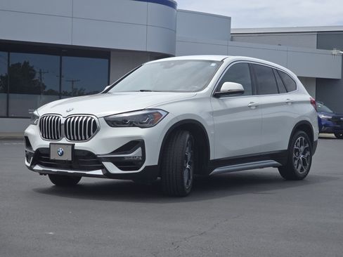 Used 2020 BMW X1 xDrive28i AWD/4WD image 3