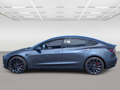 Used 2023 Tesla Model 3 Performance image 2