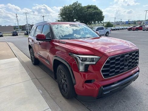 Used 2024 Toyota Sequoia Platinum AWD/4WD image 2