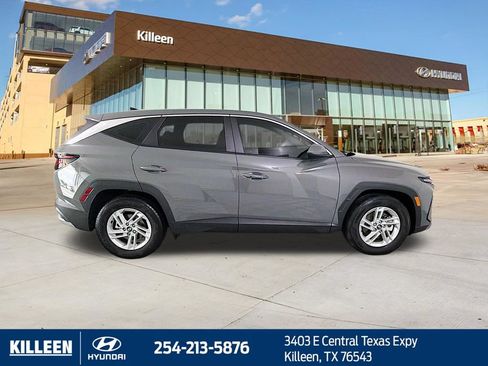 Used 2025 Hyundai Tucson SE FWD image 7