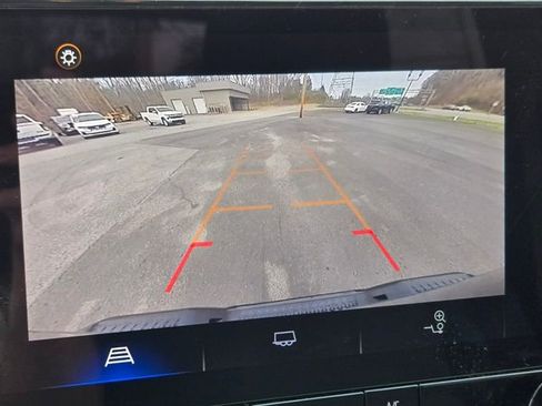 Used 2023 Chevrolet Colorado W/T image 24