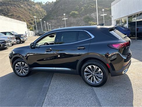 New 2025 Buick Envision Preferred image 3