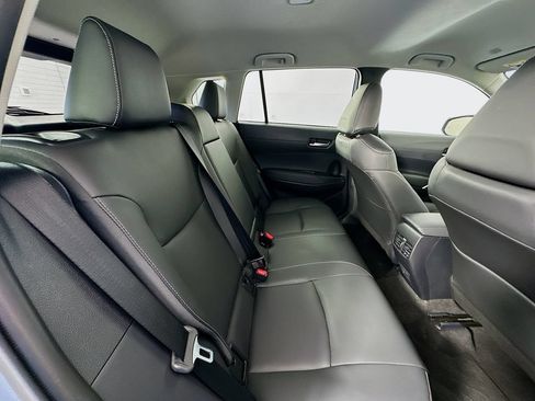 Certified 2025 Toyota Corolla Cross XLE FWD image 27