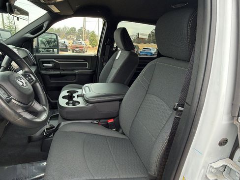 Used 2025 RAM 2500 Big Horn image 17