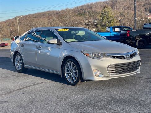 Used 2013 Toyota Avalon XLE Touring image 1