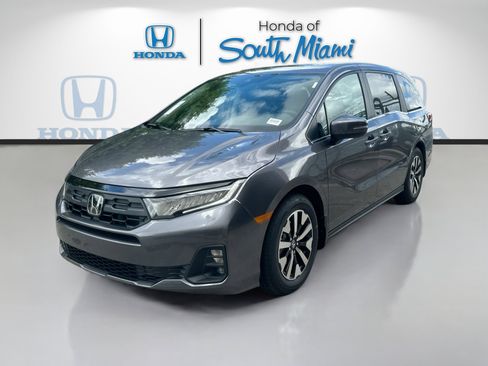 New 2026 Honda Odyssey EX-L image 3