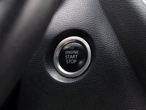 Certified 2022 Toyota Corolla SE image 30