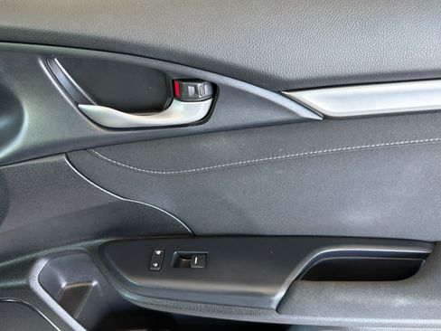 Used 2019 Honda Civic EX image 17