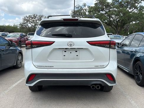 Used 2023 Toyota Highlander XSE AWD/4WD image 6