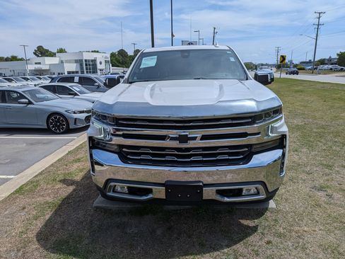 Used 2021 Chevrolet Silverado 1500 LTZ w/ Technology Package image 8