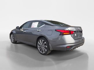 Used 2024 Nissan Altima 2.5 SL video 3