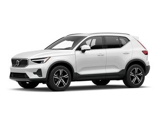 Certified 2025 Volvo XC40 B5 Core AWD/4WD video 1