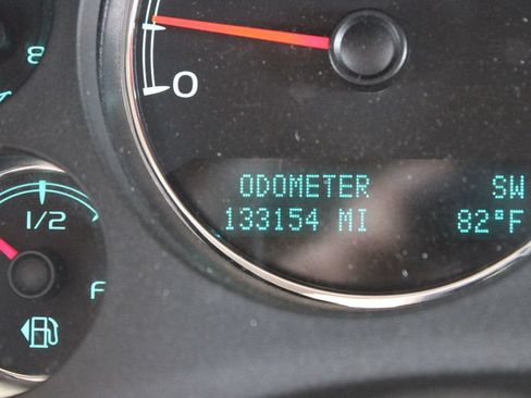 Used 2013 Chevrolet Tahoe LTZ AWD/4WD image 17