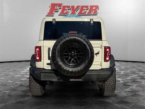 New 2025 Ford Bronco Badlands image 6