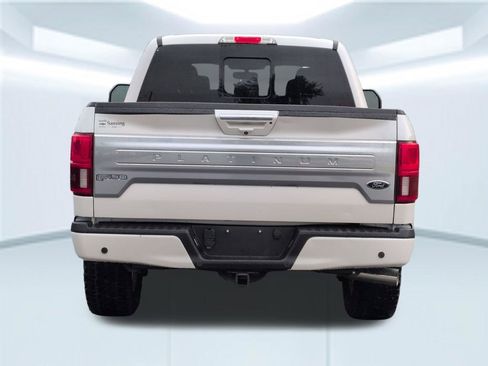 Used 2018 Ford F150 Platinum w/ Equipment Group 701A Luxury image 5