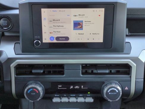 Used 2025 Toyota Tacoma Limited image 18