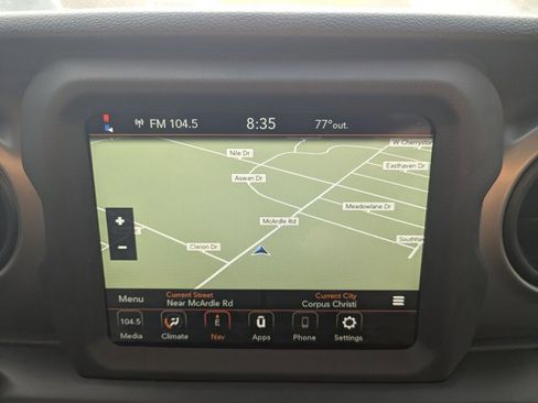 Used 2018 Jeep Wrangler Sport S image 11