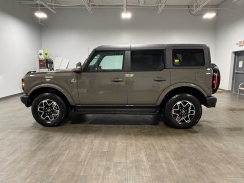 New 2025 Ford Bronco Outer Banks image 7