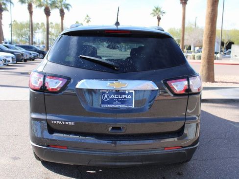 Used 2017 Chevrolet Traverse LS image 4